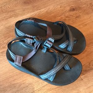 Men’s chacos 9.5